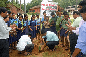 GTL Infra, Telecom Tower Company, encourages its employees to become Positrons and volunteer for various community welfare programs. 